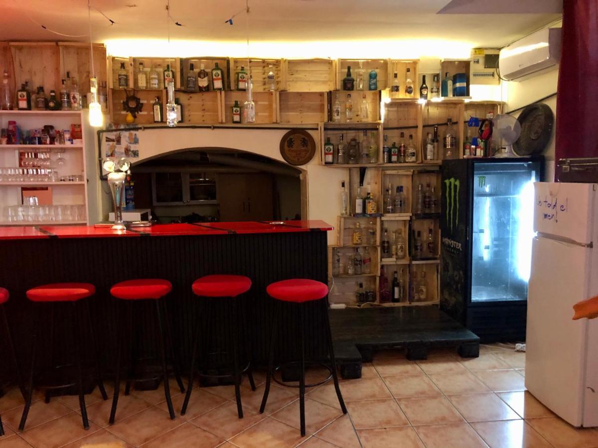 Whole Basement Former Pub3 For Bachelor / Bachelorette Party Будапеща Екстериор снимка