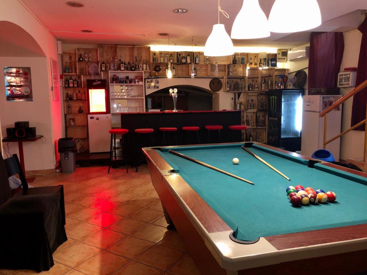 Whole Basement Former Pub3 For Bachelor / Bachelorette Party Будапеща Екстериор снимка