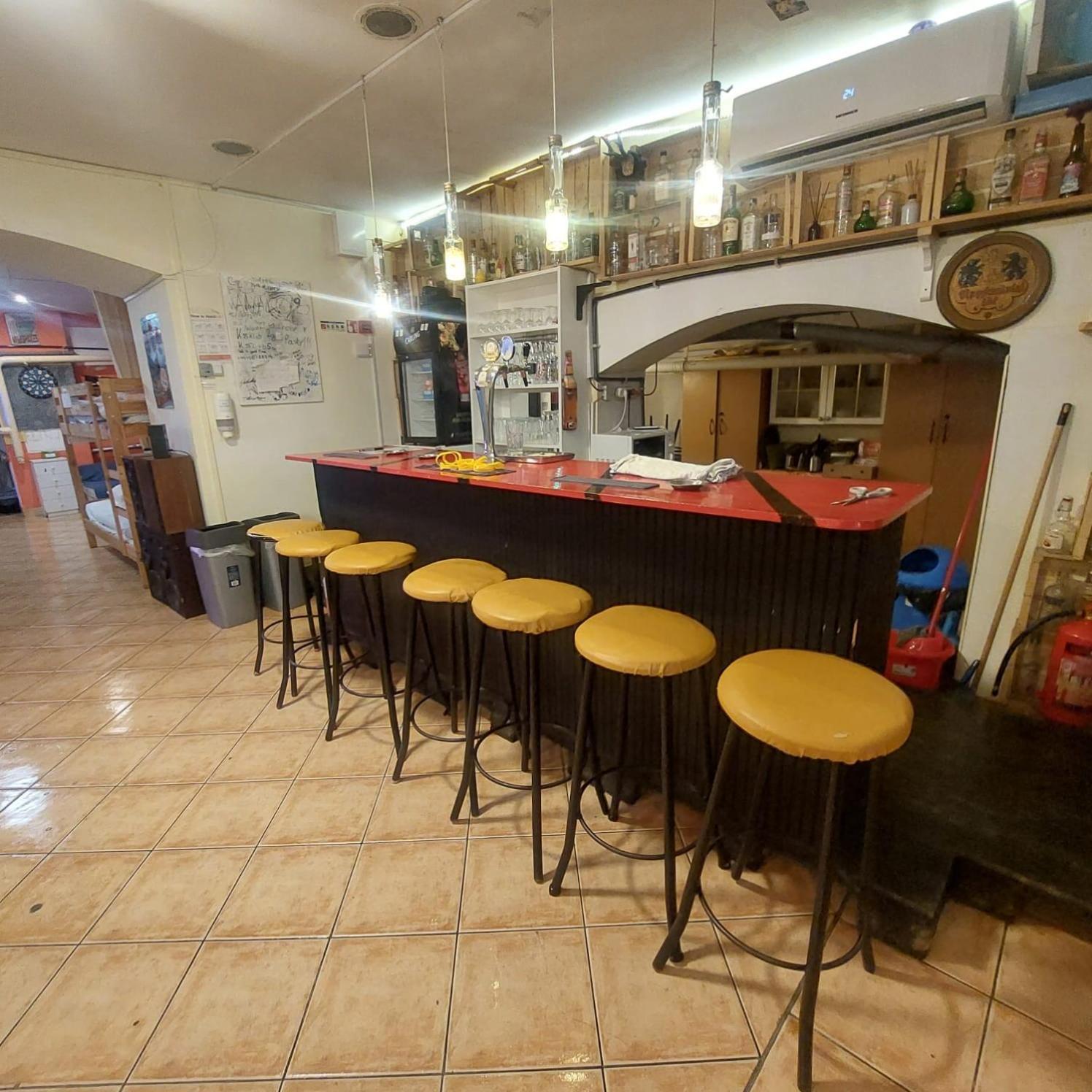 Whole Basement Former Pub3 For Bachelor / Bachelorette Party Будапеща Екстериор снимка